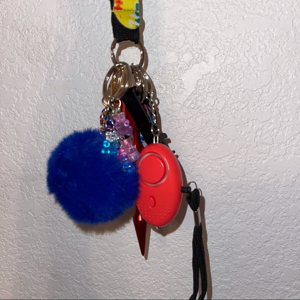 Self Defense Keychain - Picture 5 of 5
